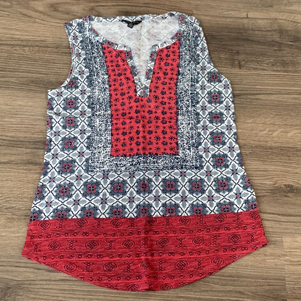 Lucky Brand V-neck Sleeveless Blouse